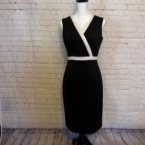 Black & White size 6 Ladies dress